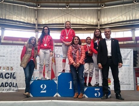 podium lara